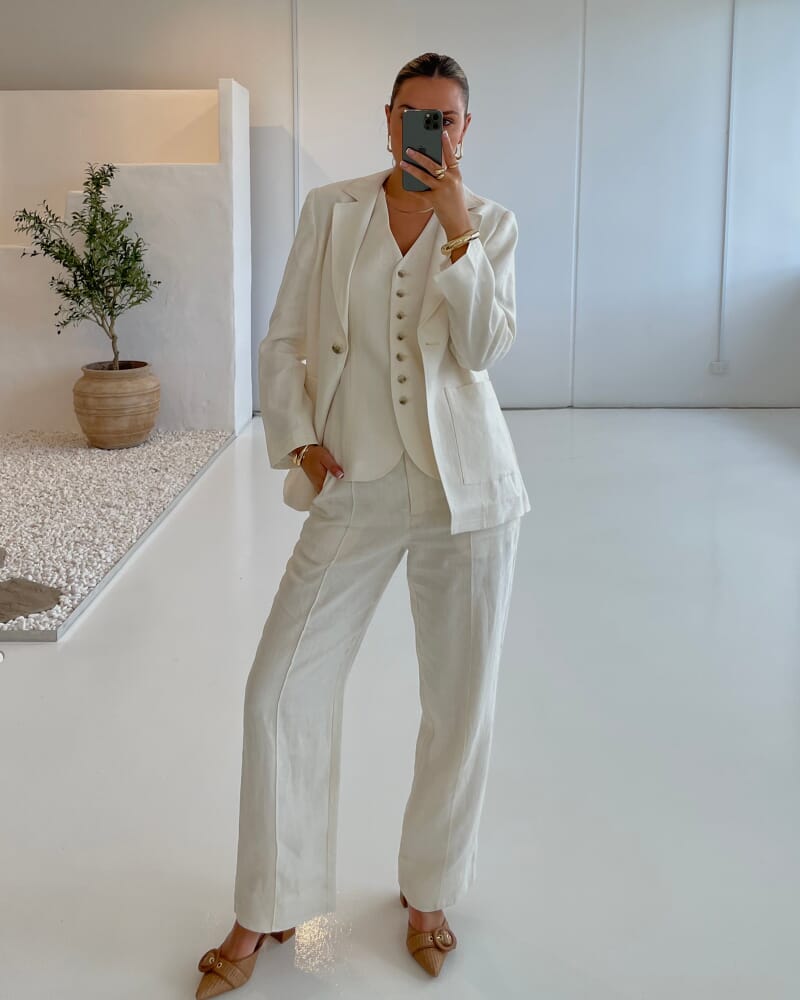 Kayla Linen Blazer in MILK