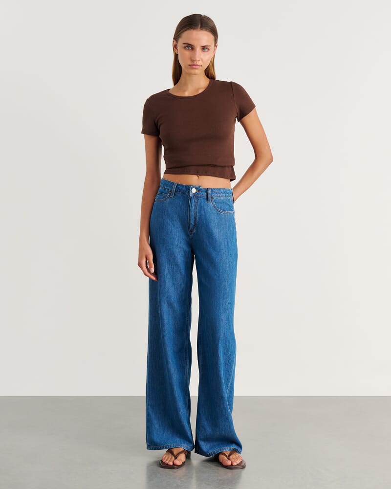 Loe Mid Rise Straight Jean in BLUE VINTAGE