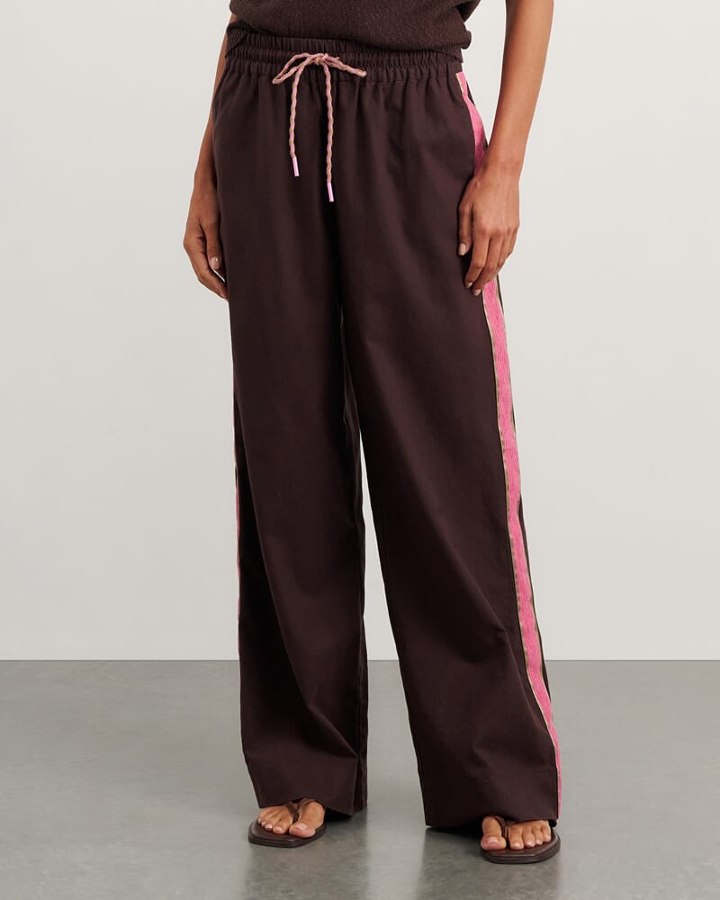 Liv Pant in CHOCOLATE