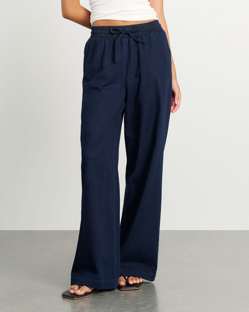 Jenni Chambray Pant in DARK WASH