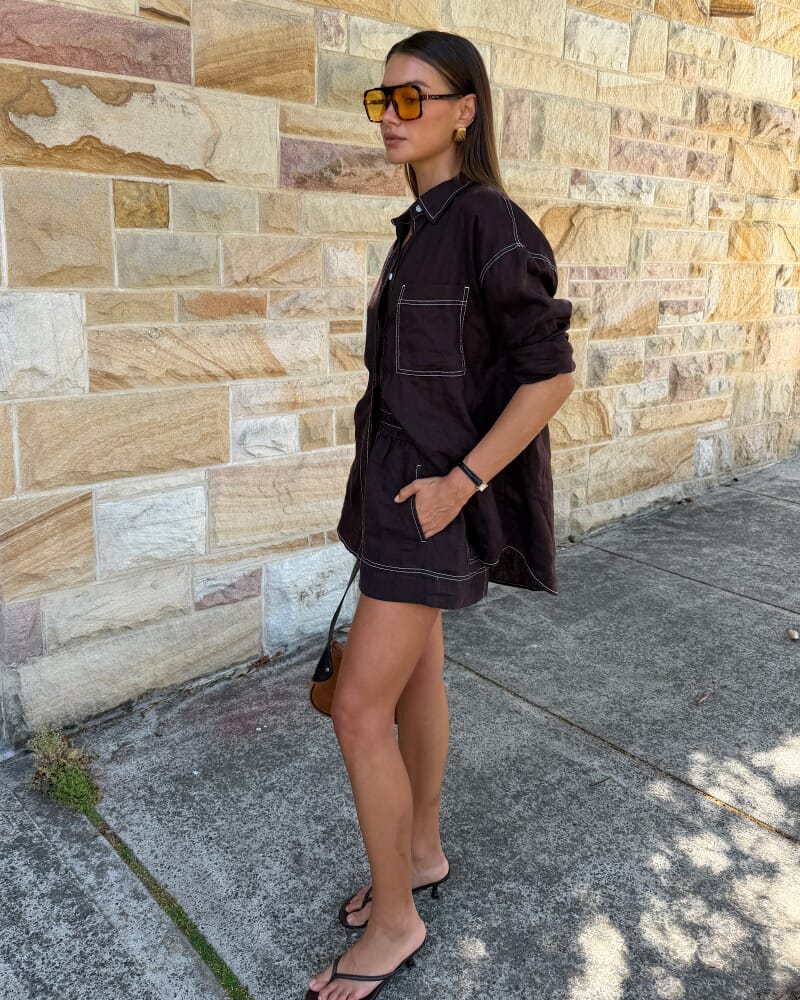 Gigi Linen Pull On Short in DARK CHOCOLATE