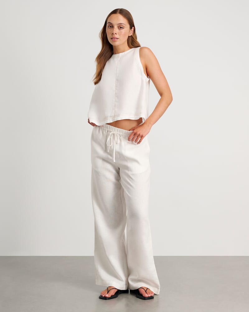 Ann Linen Open Back Top in WHITE
