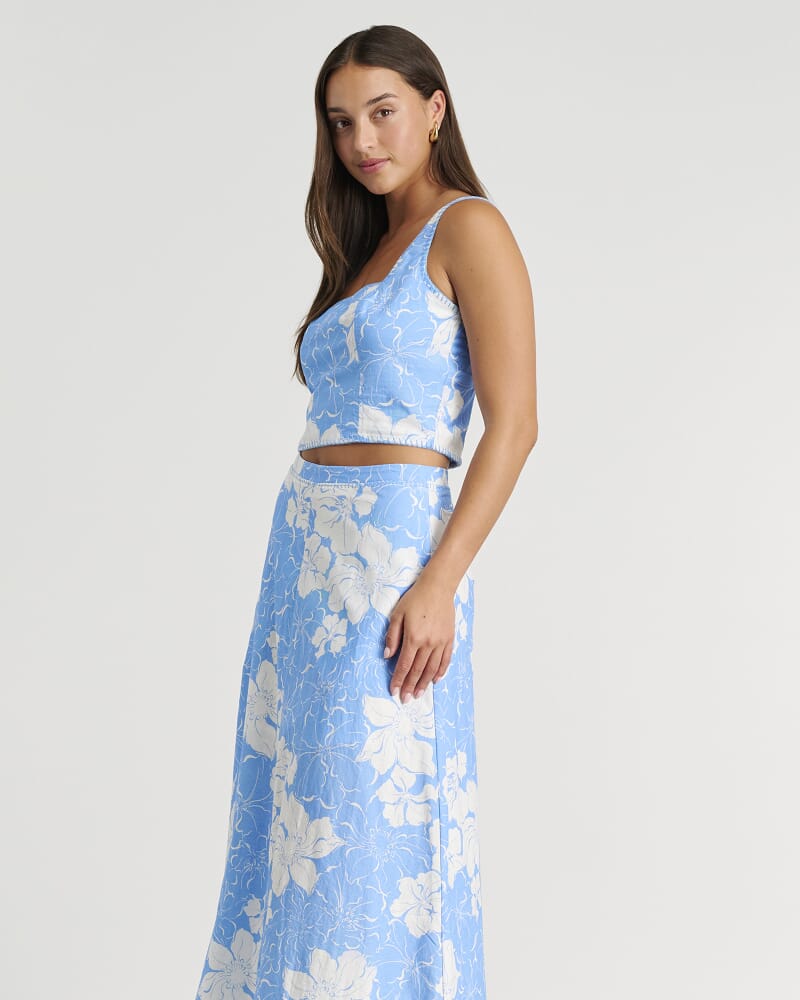 Fiore Linen Top in SKY BLUE