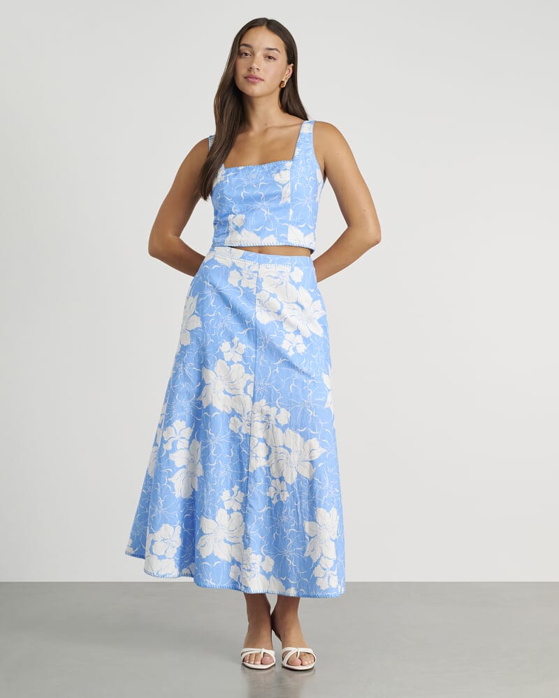 Fiore Linen Top in SKY BLUE