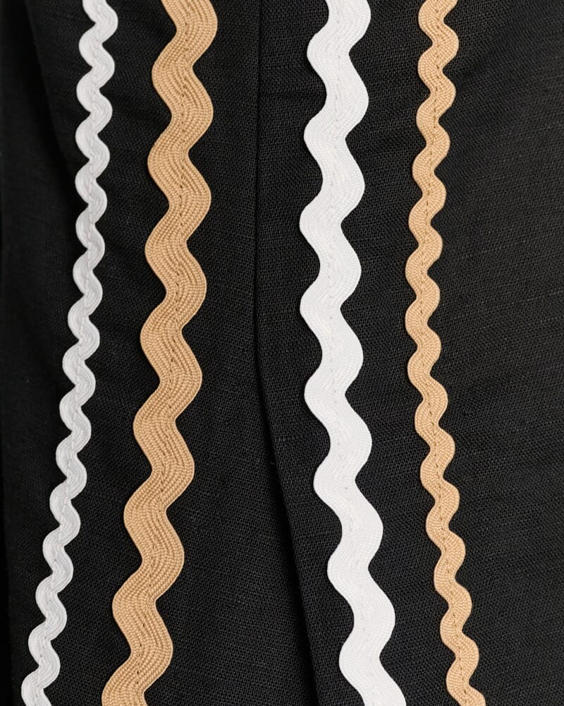 Liv Apron Top in BLACK