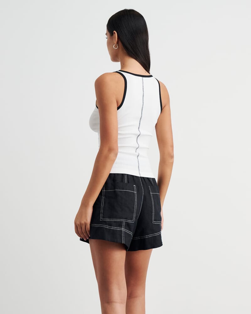 Kate Contrast Scoop Tank in BLACK/WHITE