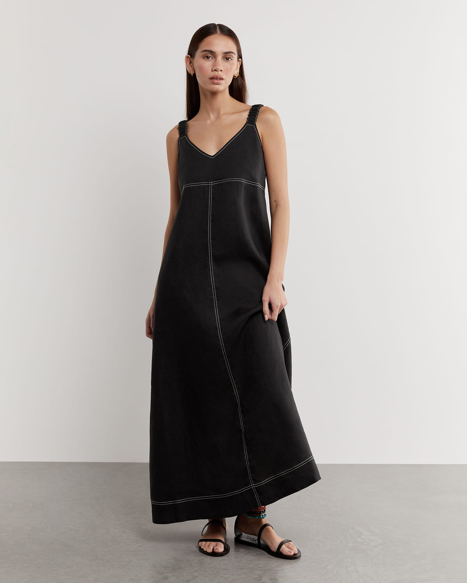 Sara Linen Midi Dress