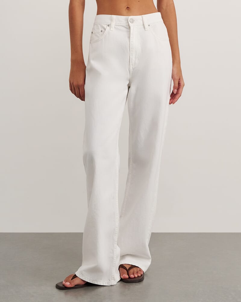 Carrie Slouch Jean in WHITE
