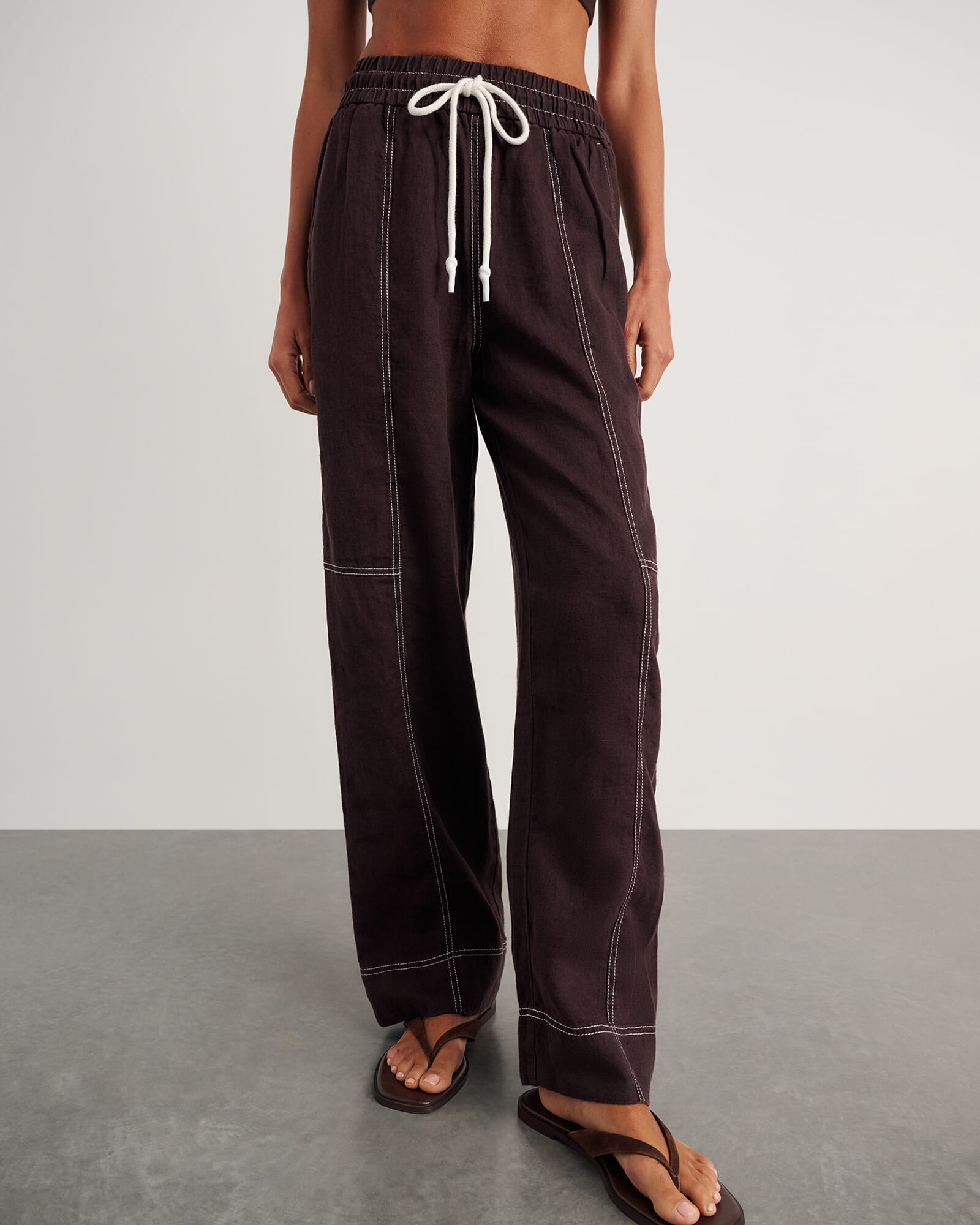 Sabine Linen Relaxed Leg Pant in Dark Chocolate | JAG