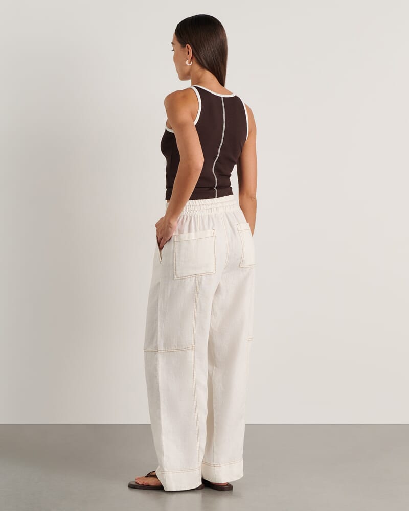 Gigi Relaxed Pant in WHITE