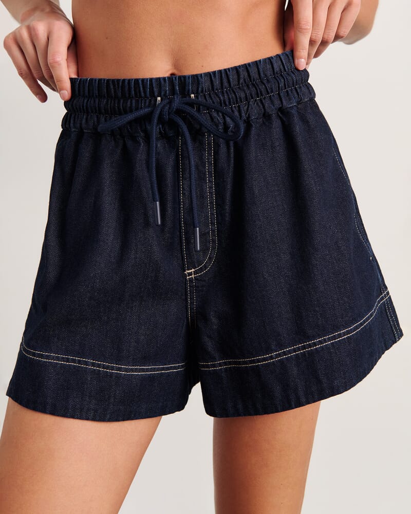 Loe Denim Pull On Short in RAW WASH