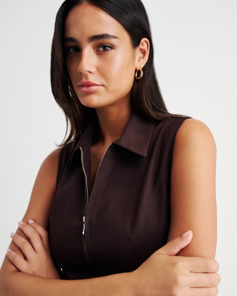 Canvas Sleeveless Shirt in DARK CHOCOLATE