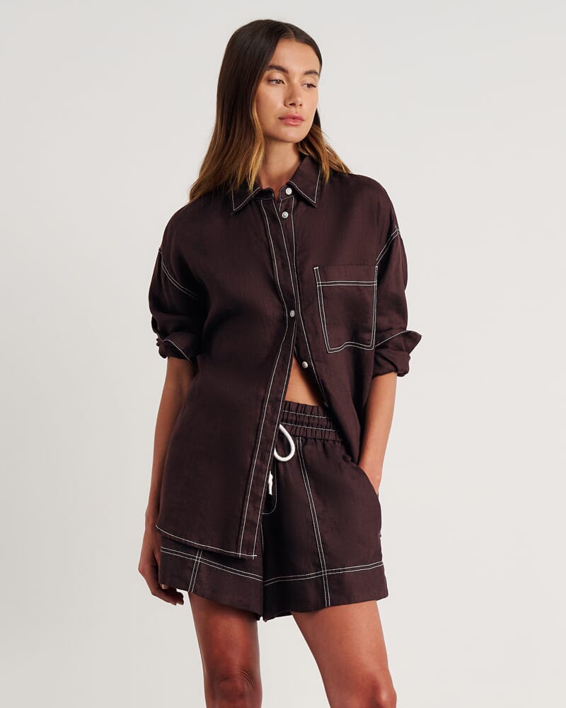 Gigi Linen Relaxed Shirt in DARK CHOCOLATE