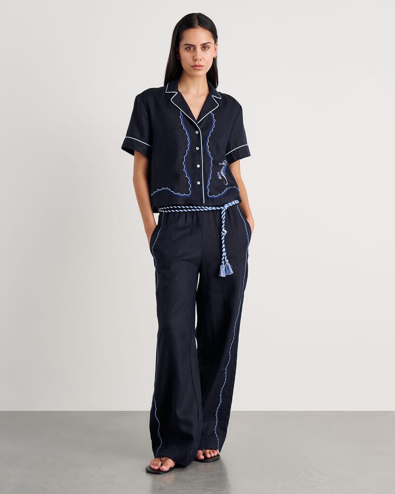 Seahorse Crop Short Sleeve Shirt in INK