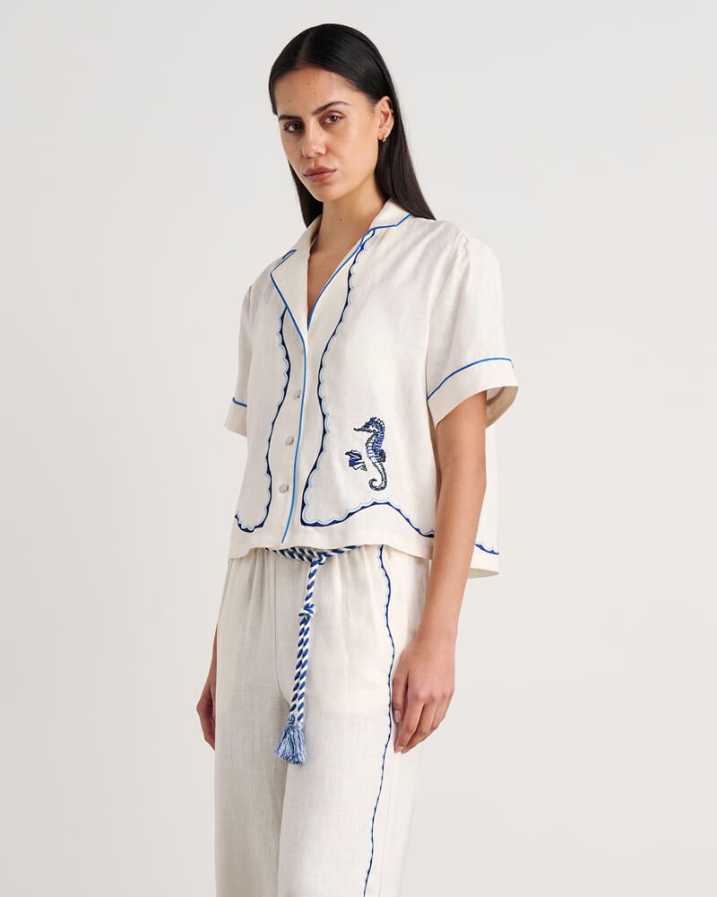 Seahorse Crop Short Sleeve Shirt in MILK