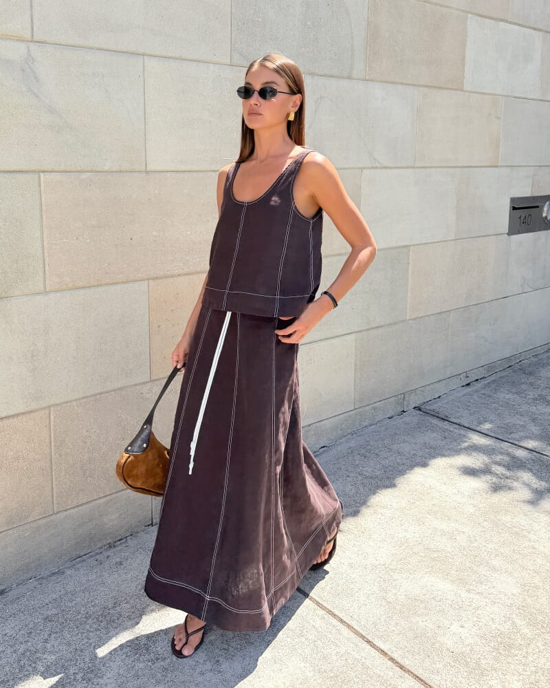 Sabine Linen Scoop Cami in DARK CHOCOLATE