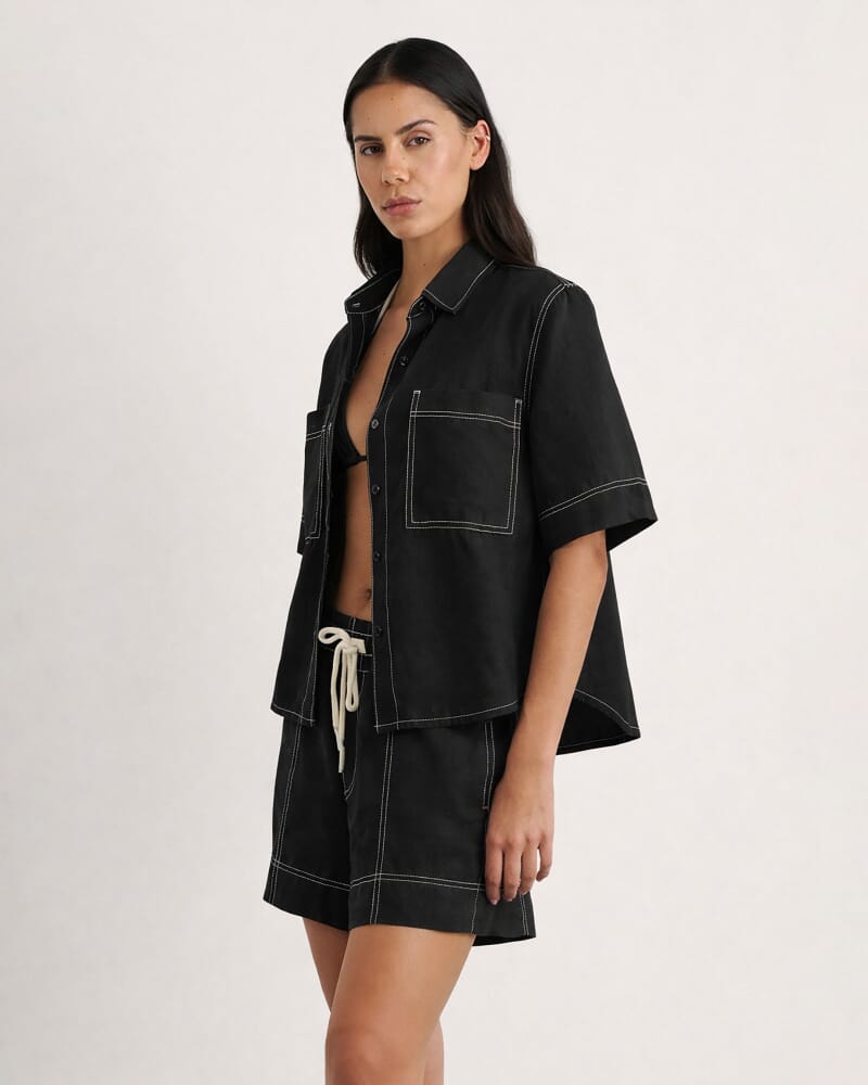 Gigi Relaxed Short Sleeve Shirt in BLACK