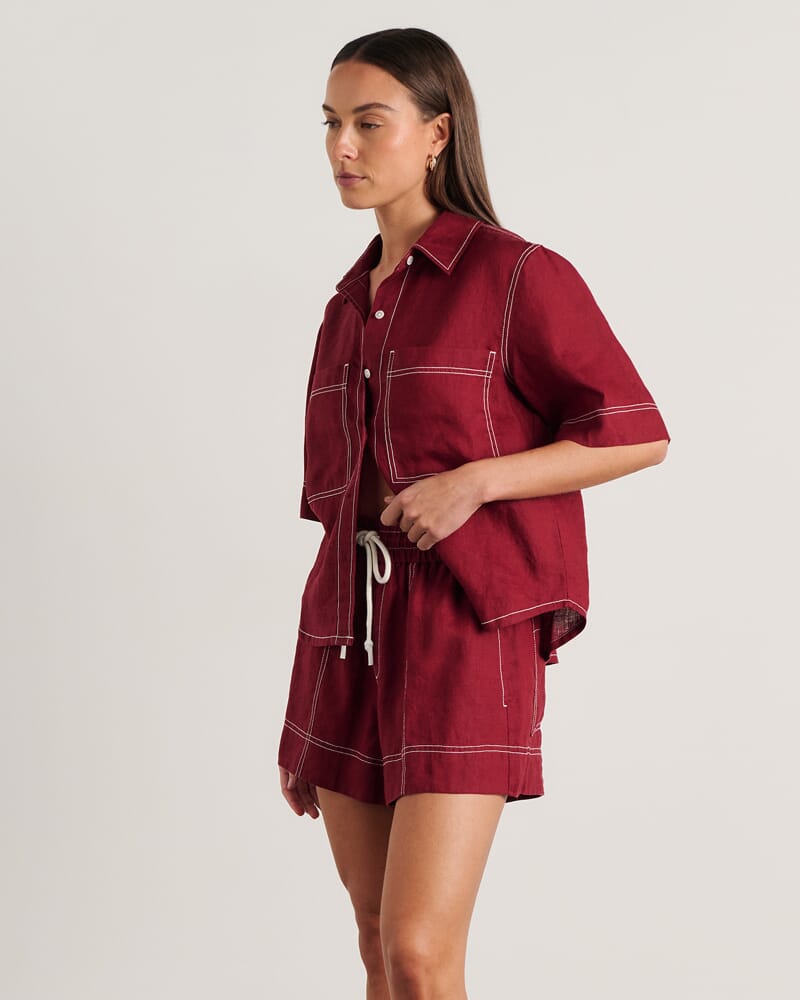 Gigi Short Sleeve Shirt in BURGUNDY