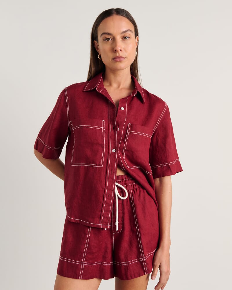 Gigi Short Sleeve Shirt in BURGUNDY