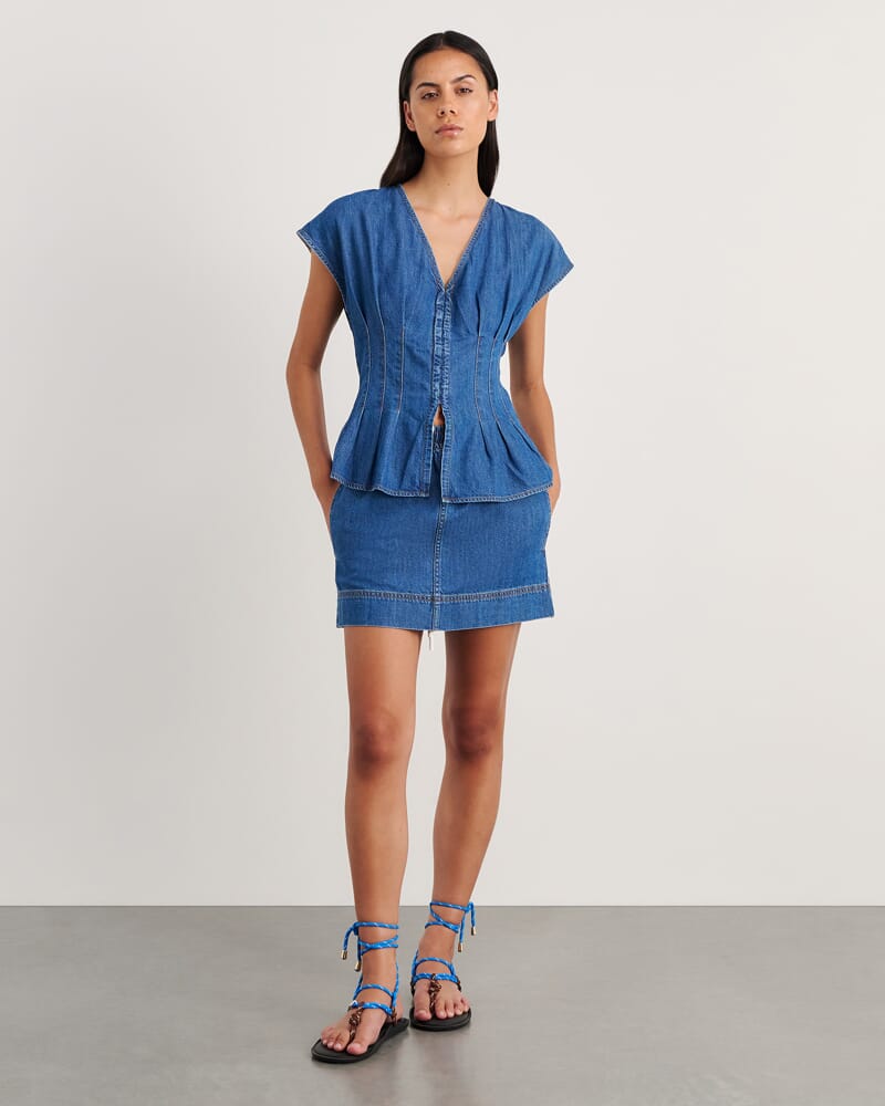 Loe Pintuck Denim Top in BLUE VINTAGE