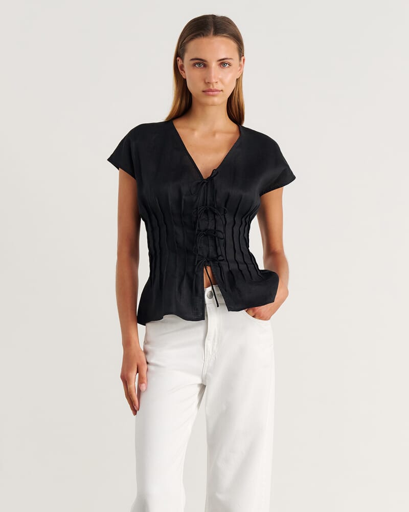 Delphine Pintuck Linen Blouse in BLACK