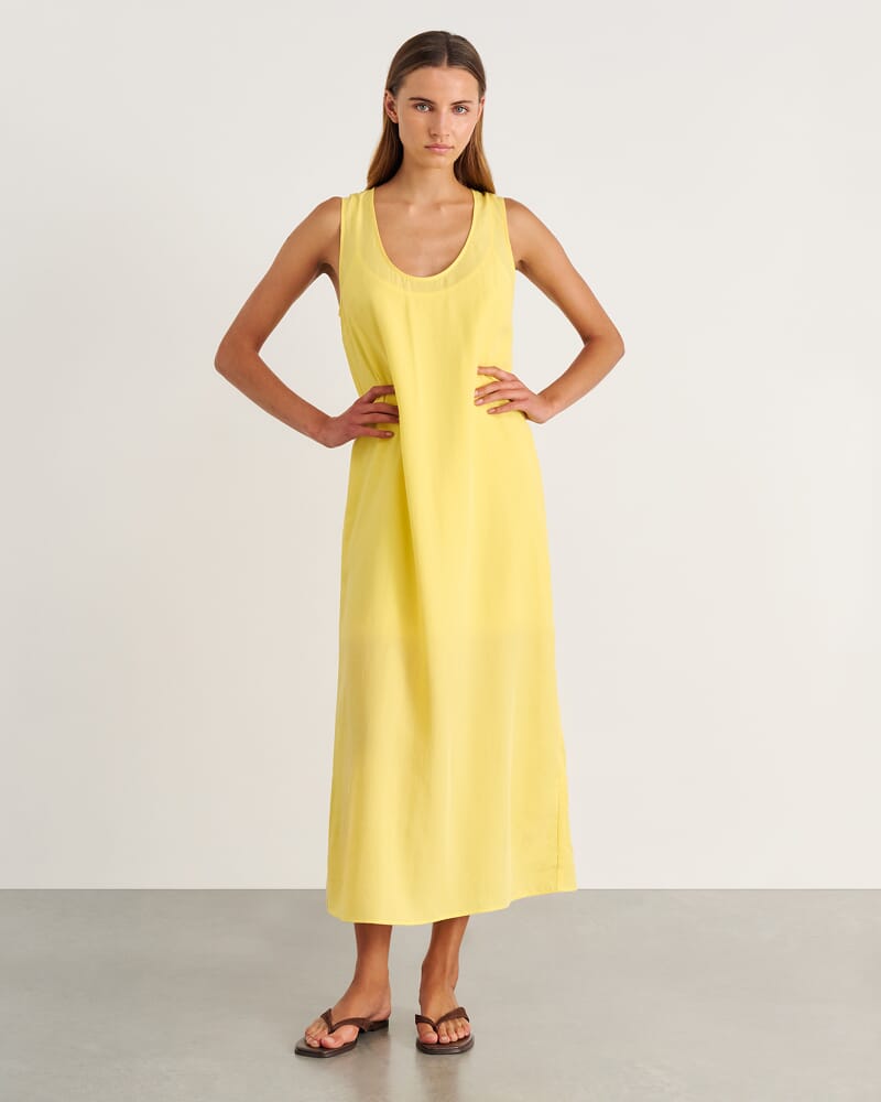 Nfw Scoop Neck Maxi Dress in YELLOW