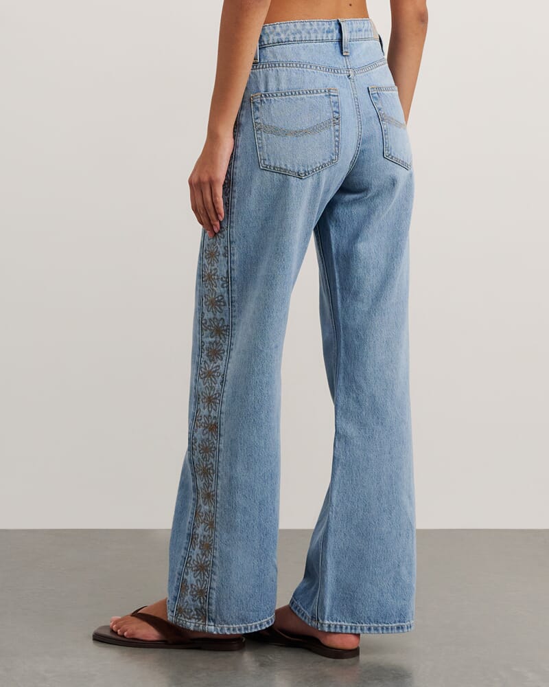 Fleur Slouch Jean in MID BLUE WASH