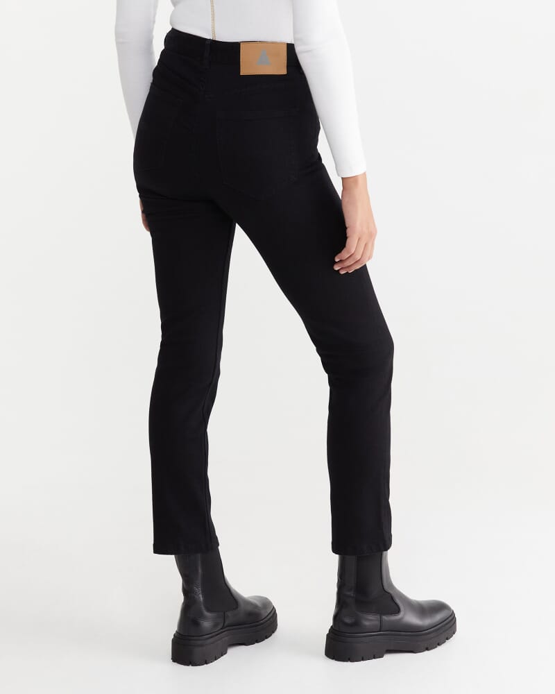 Bianca Ankle Grazer Jeans in BLACK