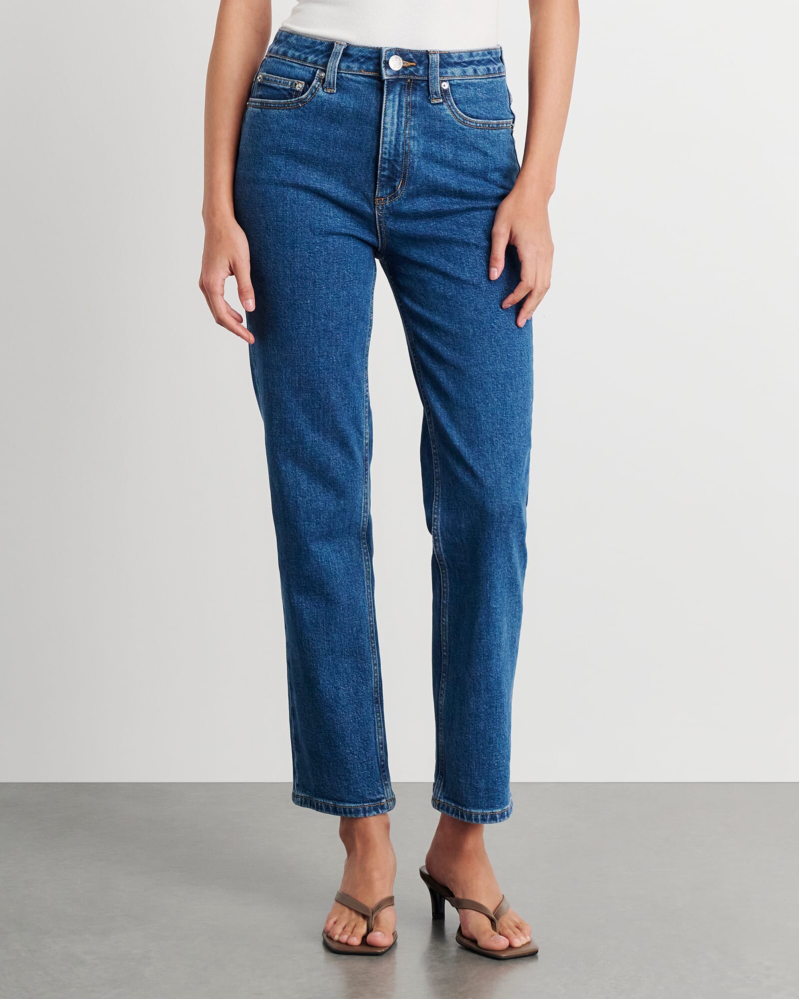 Riley Straight Crop Jean