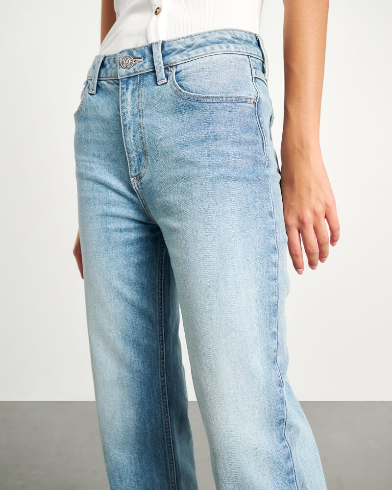 Riley Straight Crop Jean in LIGHT VINTAGE