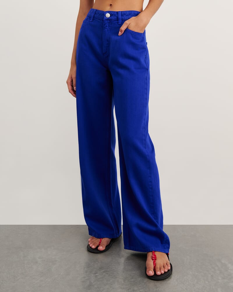 Loe Mid Rise Jean in BRIGHT BLUE