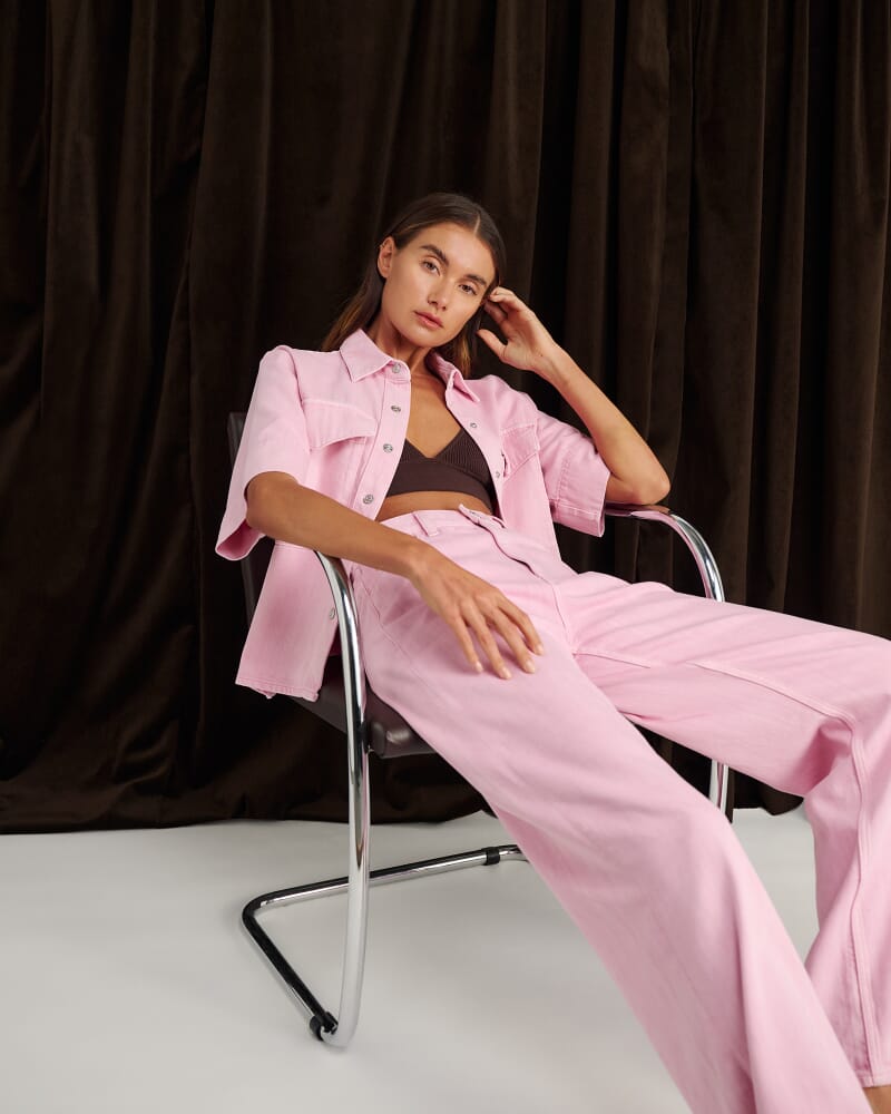 Loe Mid Rise Straight Jean in PINK