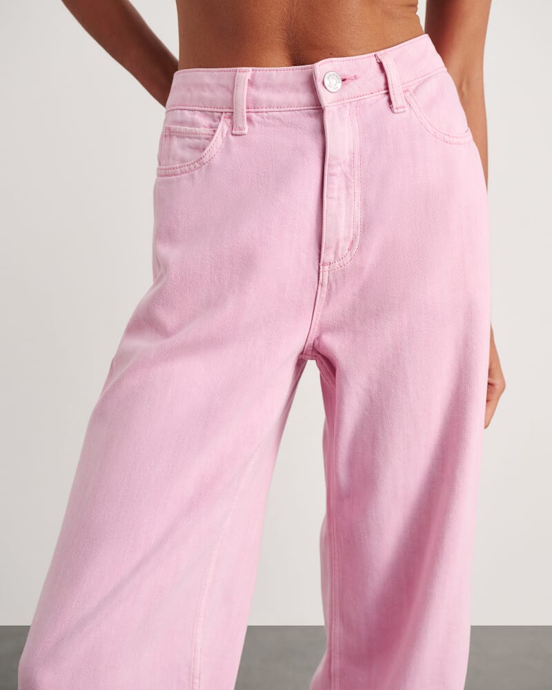 Loe Mid Rise Straight Jean in PINK