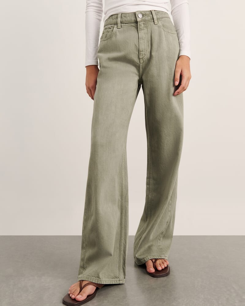 Loe Mid Rise Straight Jean in SAGE