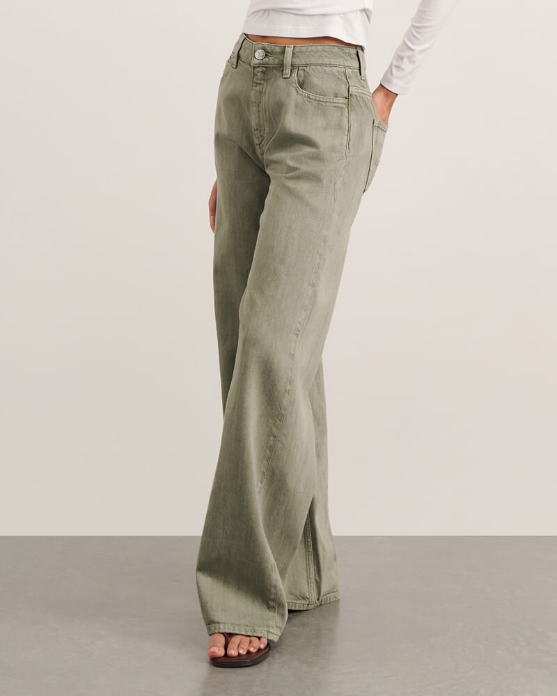 Loe Mid Rise Straight Jean in SAGE
