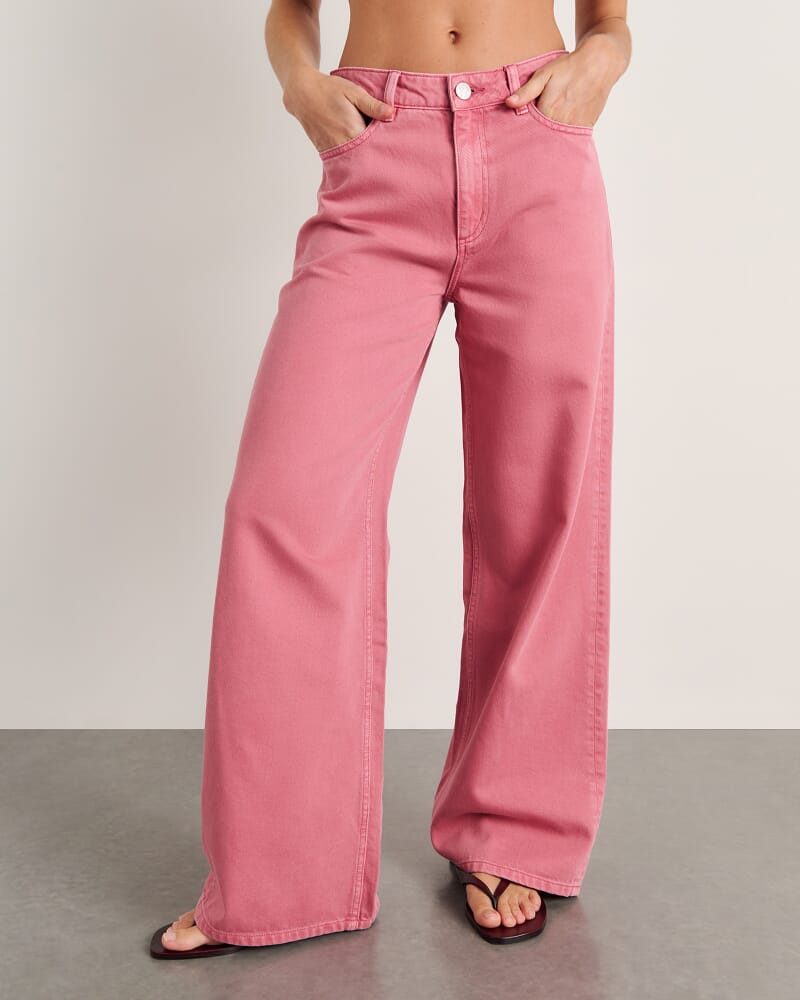 Loe Mid Rise Jean in TEA ROSE