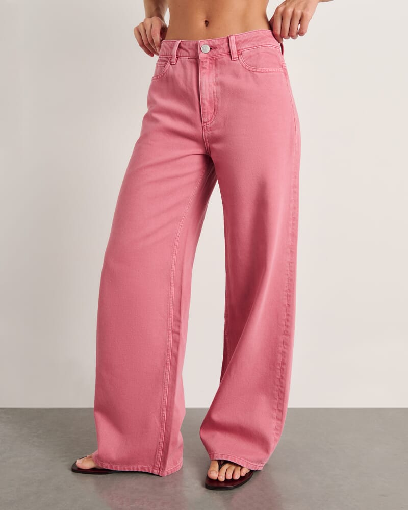 Loe Mid Rise Jean in TEA ROSE