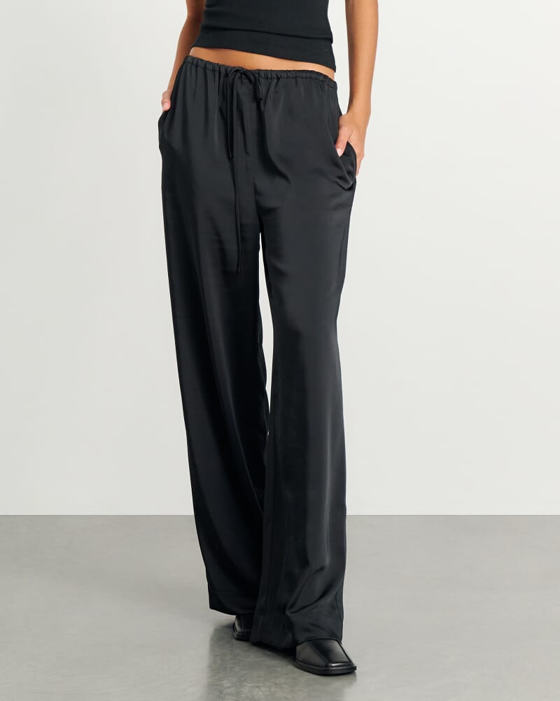 Maddi Drawcord Pant in BLACK