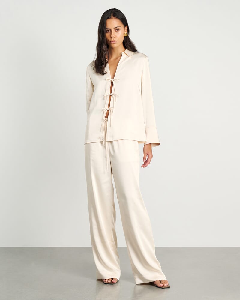 Maddi Drawcord Pant in SHELL