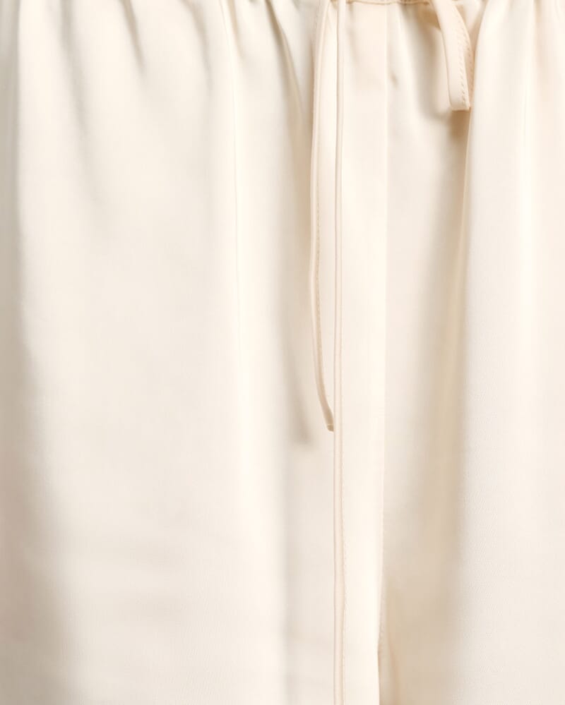 Maddi Drawcord Pant in SHELL