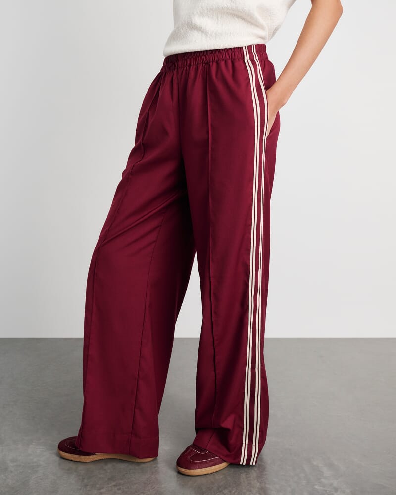 Gia Pull On Pant in WINE