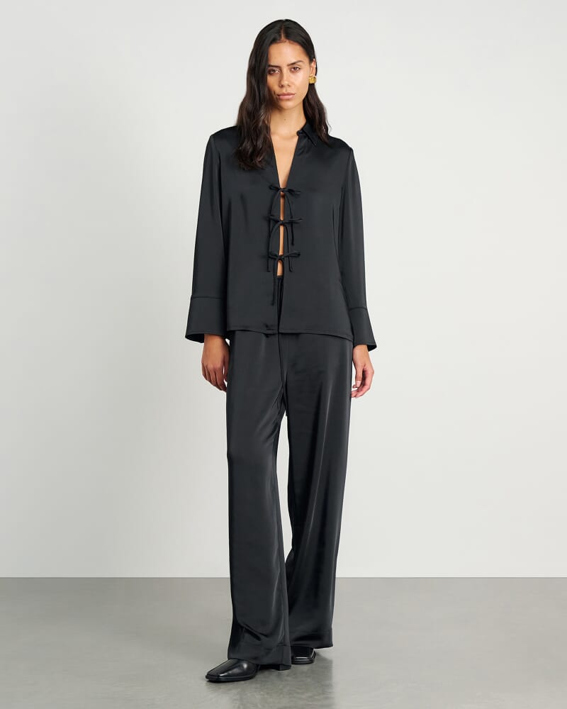 Maddi Tie Shirt in BLACK