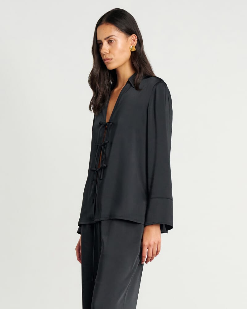 Maddi Tie Shirt in BLACK