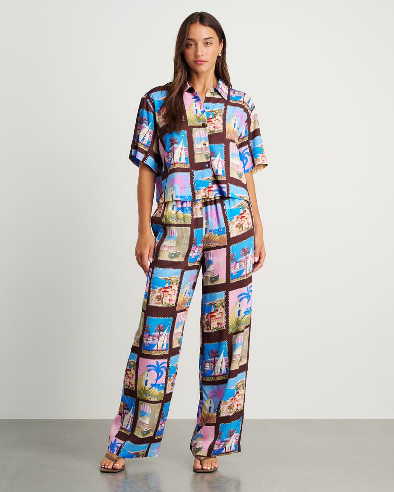 Panorama Crop Short Sleeve Shirt in BROWN MULTI