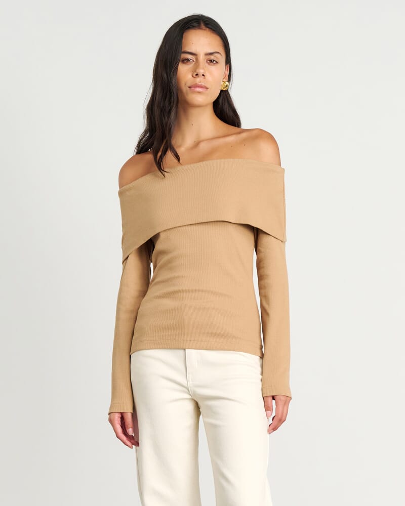 Harlowe Off Shoulder Top in COFFEE