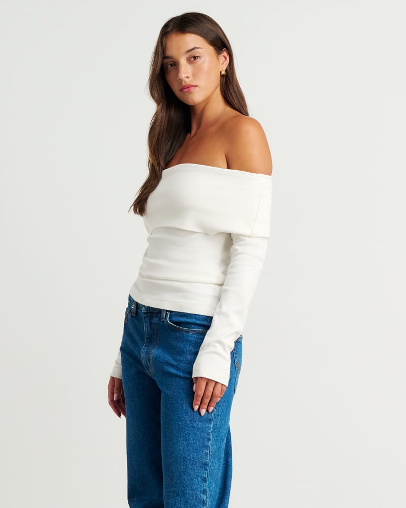 Harlowe Off Shoulder Top in WHITE