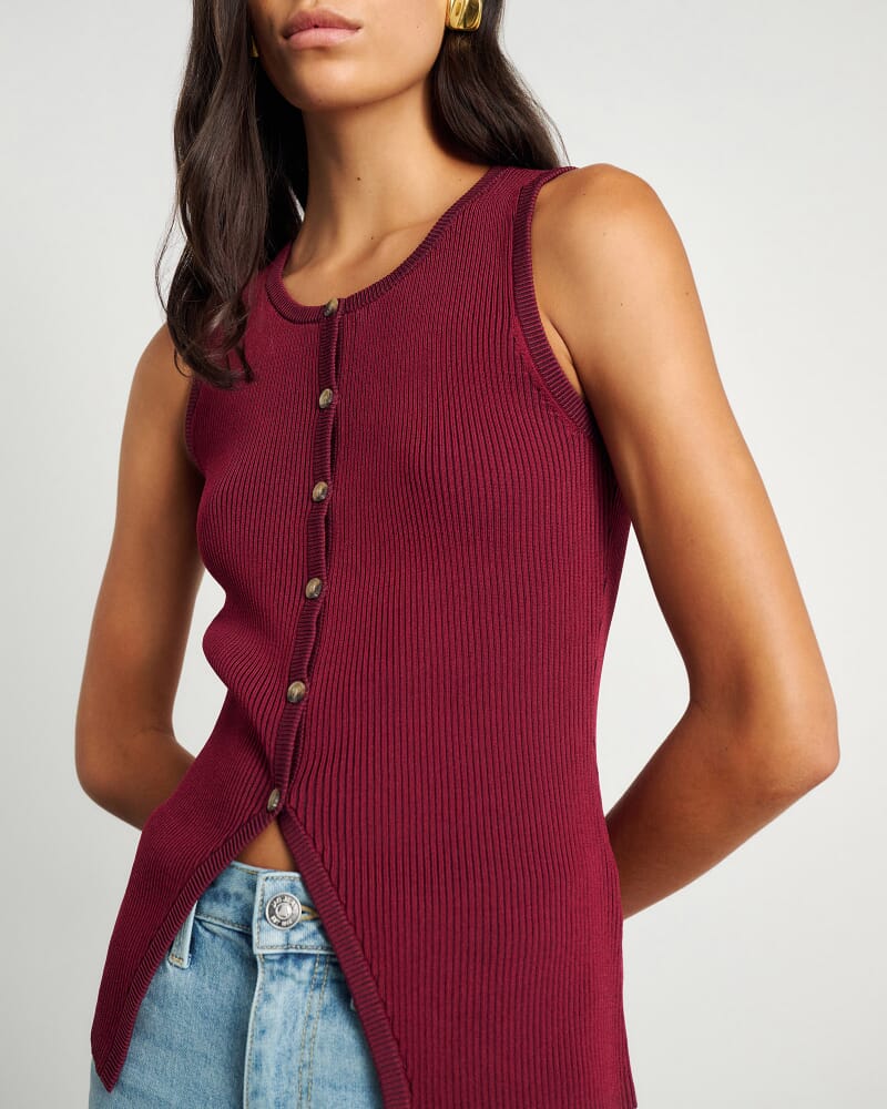 Alora Longline Knit Vest in WINE