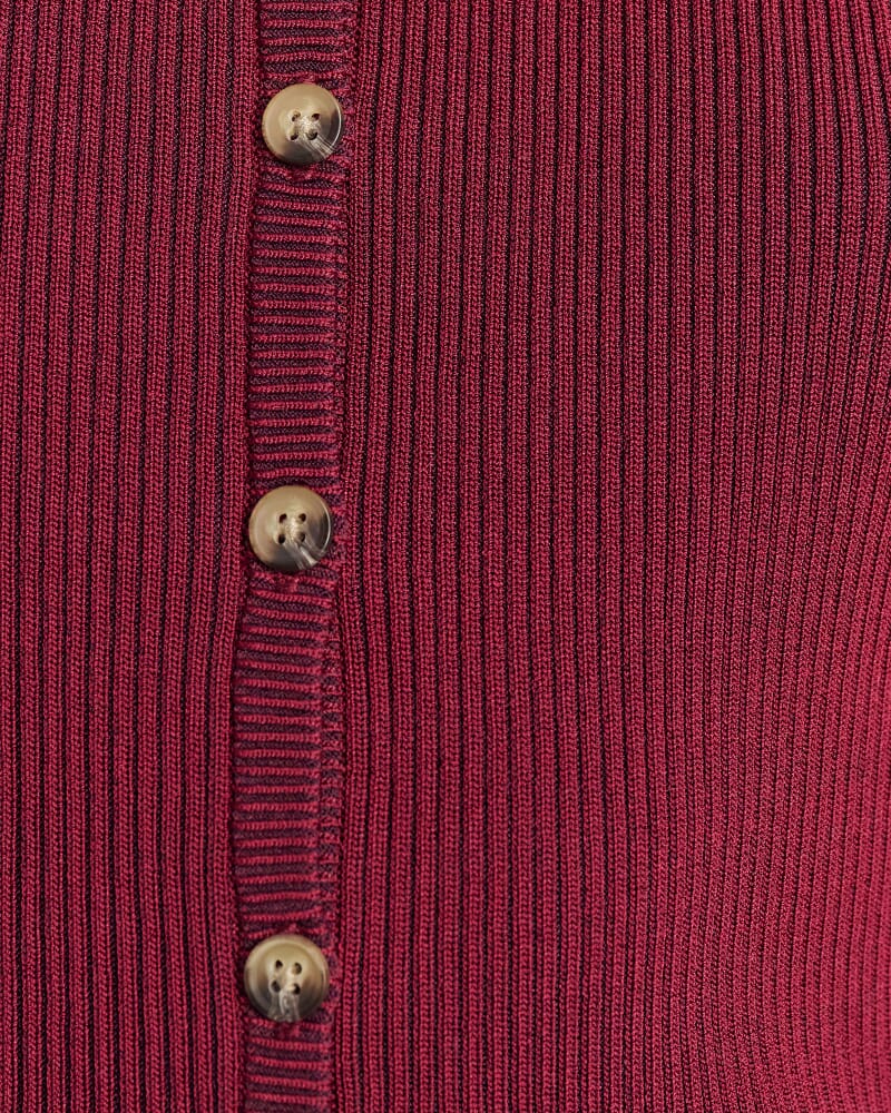 Alora Longline Knit Vest in WINE