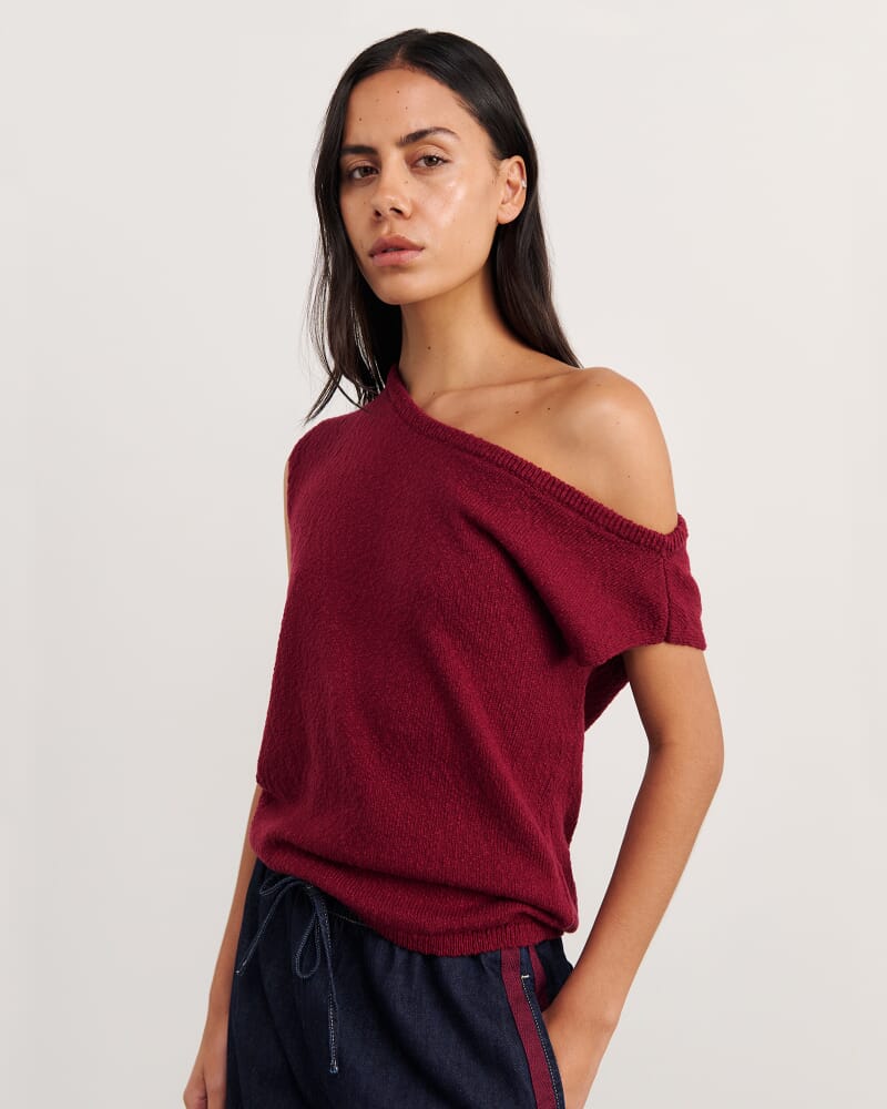 Arden Off Shoulder Knit in WINE