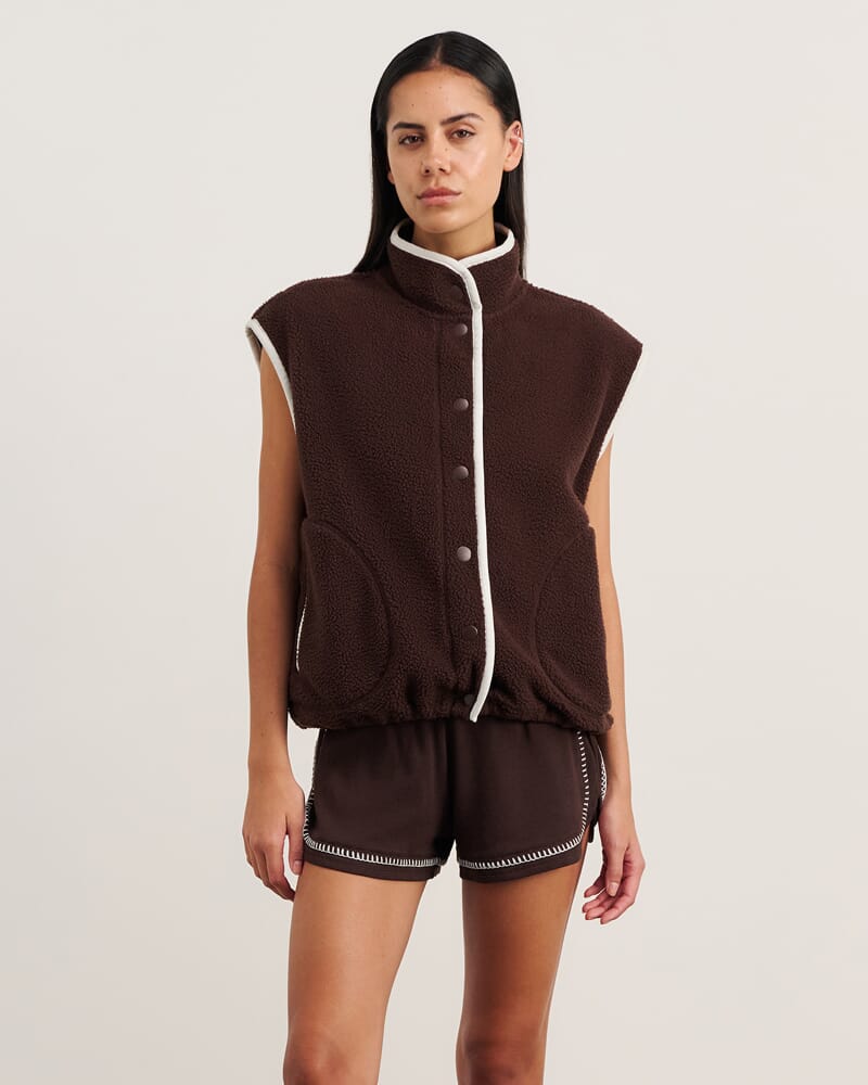 Polar Fleece Vest in DARK CHOCOLATE